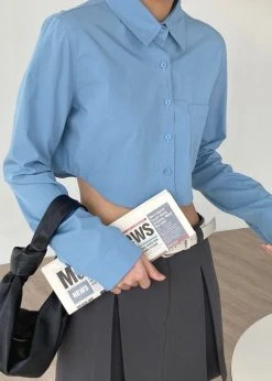 The Frankie Shop CLOTHING Eiko Cropped Shirt - Blue