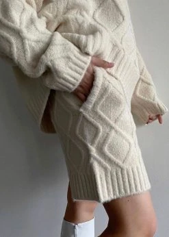The Frankie Shop Eira Knit Shorts - Cream CLOTHING
