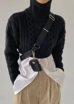 3.another Esme Cropped Sweater - Black CLOTHING