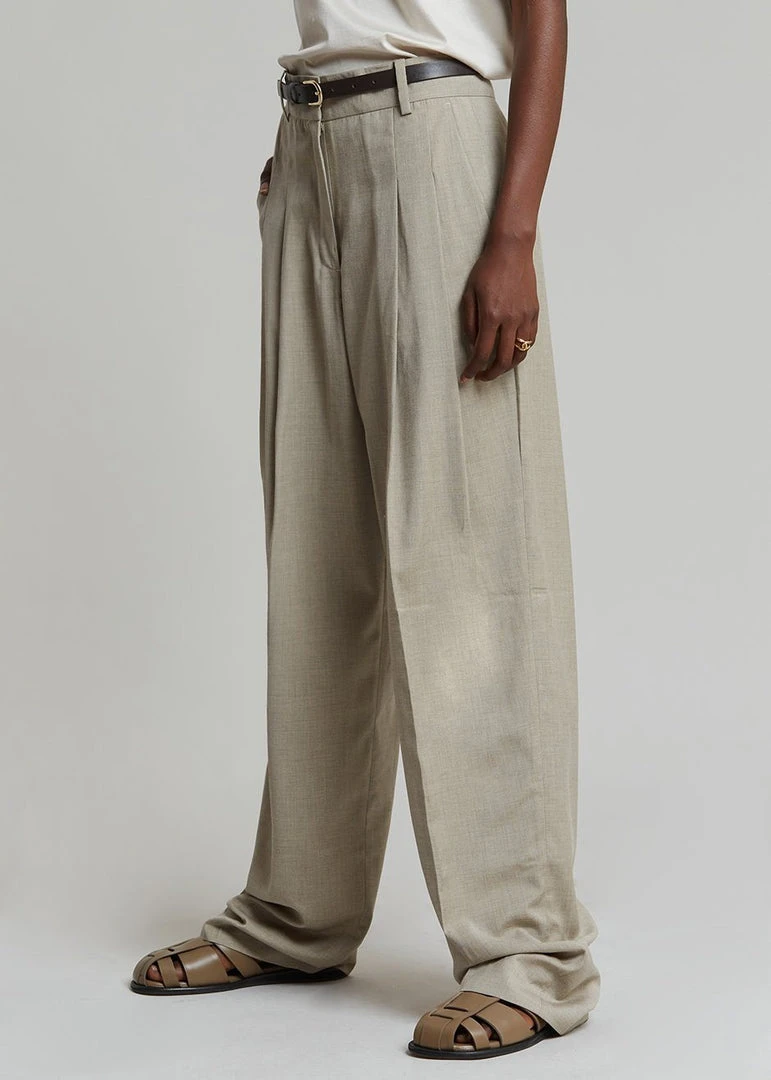 The Frankie Shop CLOTHING Gelso Pleated Trousers - Light Taupe Melange
