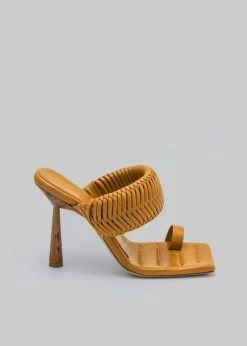 SHOES GIA X RHW Toe Ring Mule - Golden Brown