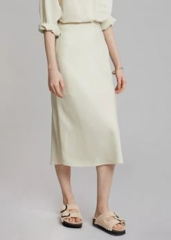 The Frankie Shop CLOTHING Gio Silky Midi Skirt - Custard