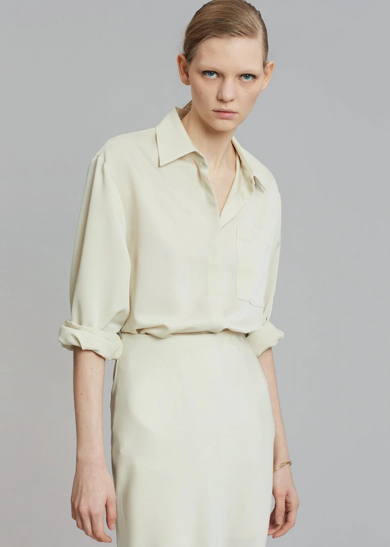 The Frankie Shop CLOTHING Gio Silky Shirt - Custard