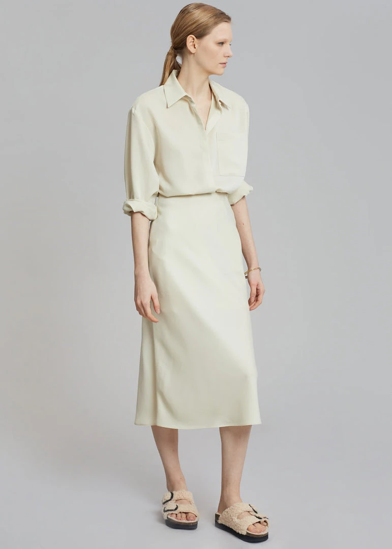 The Frankie Shop CLOTHING Gio Silky Shirt - Custard