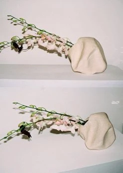 LIFESTYLE Completedworks Goliath Vessel - Off White