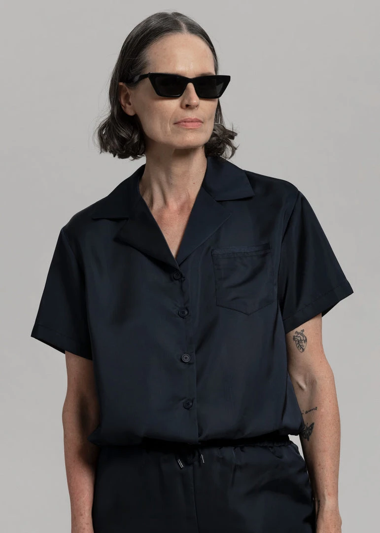Inch Hadi Satin Shirt - Navy Vacation Edit
