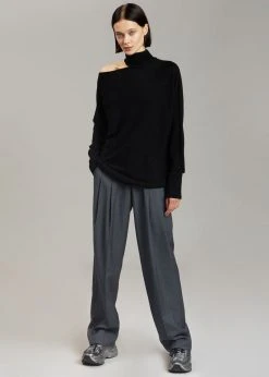 Auver_Fit Lana Cut-Out Turtleneck - Black CLOTHING