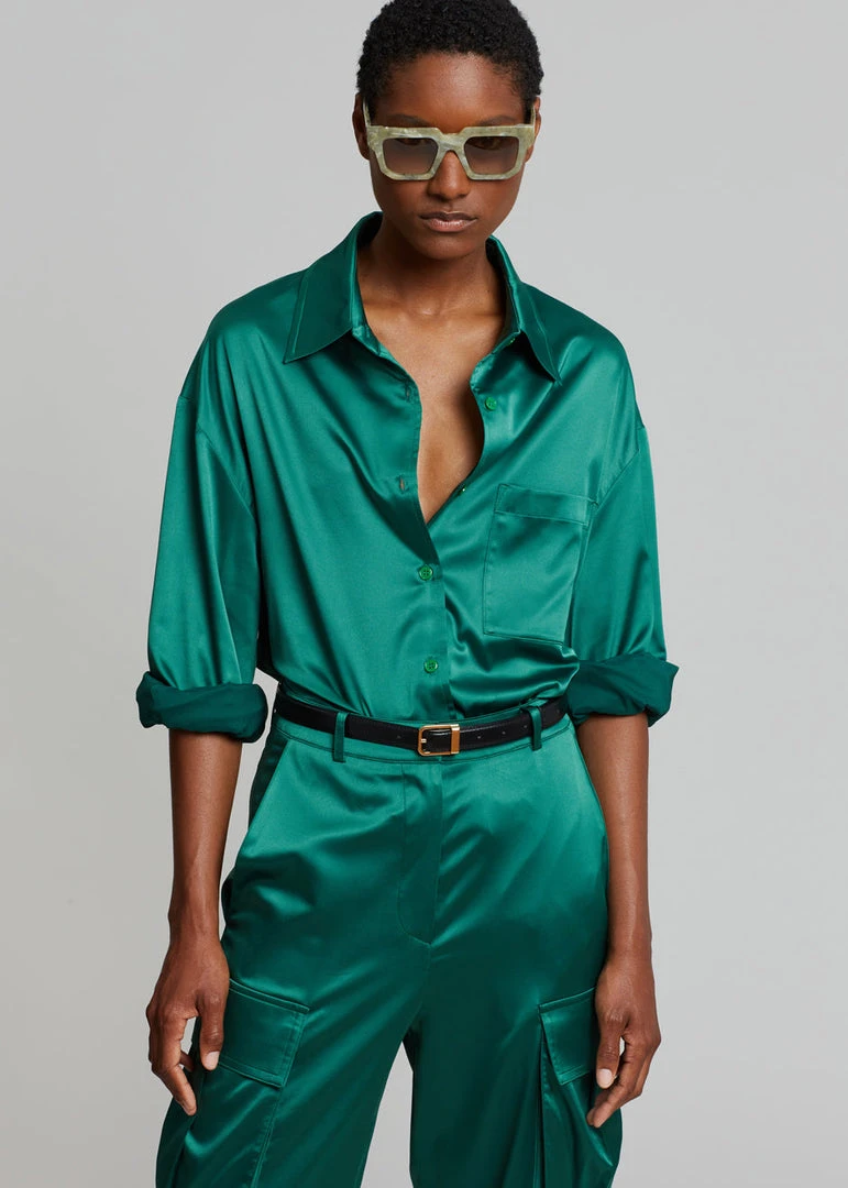 The Frankie Shop CLOTHING Lauren Silky Shirt - Green