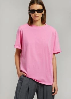 The Frankie Shop CLOTHING Lena Padded Shoulder Tee - Pink