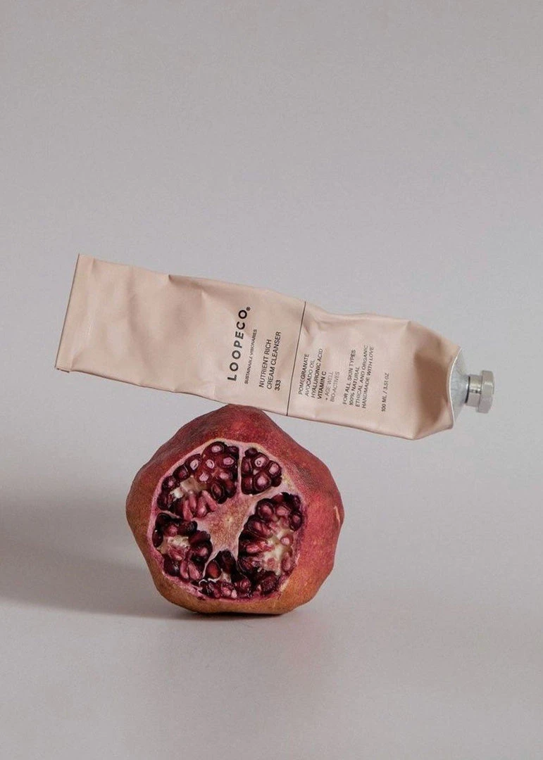 Loopeco Nutrient Rich Cream Cleanser LIFESTYLE