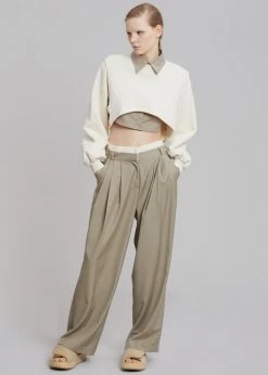 August CLOTHING Luz Cropped Sweatshirt - Cream