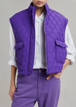 Hyhill Melton Vest - Berry CLOTHING