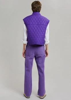 Hyhill Melton Vest - Berry CLOTHING