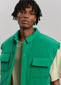 Follow Nauja Vest - Emerald CLOTHING