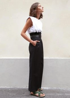 The Frankie Shop Eva Padded Shoulder Muscle T-Shirt - White CLOTHING