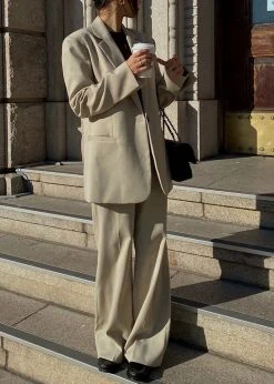 Ouppt CLOTHING Powana Blazer - Beige