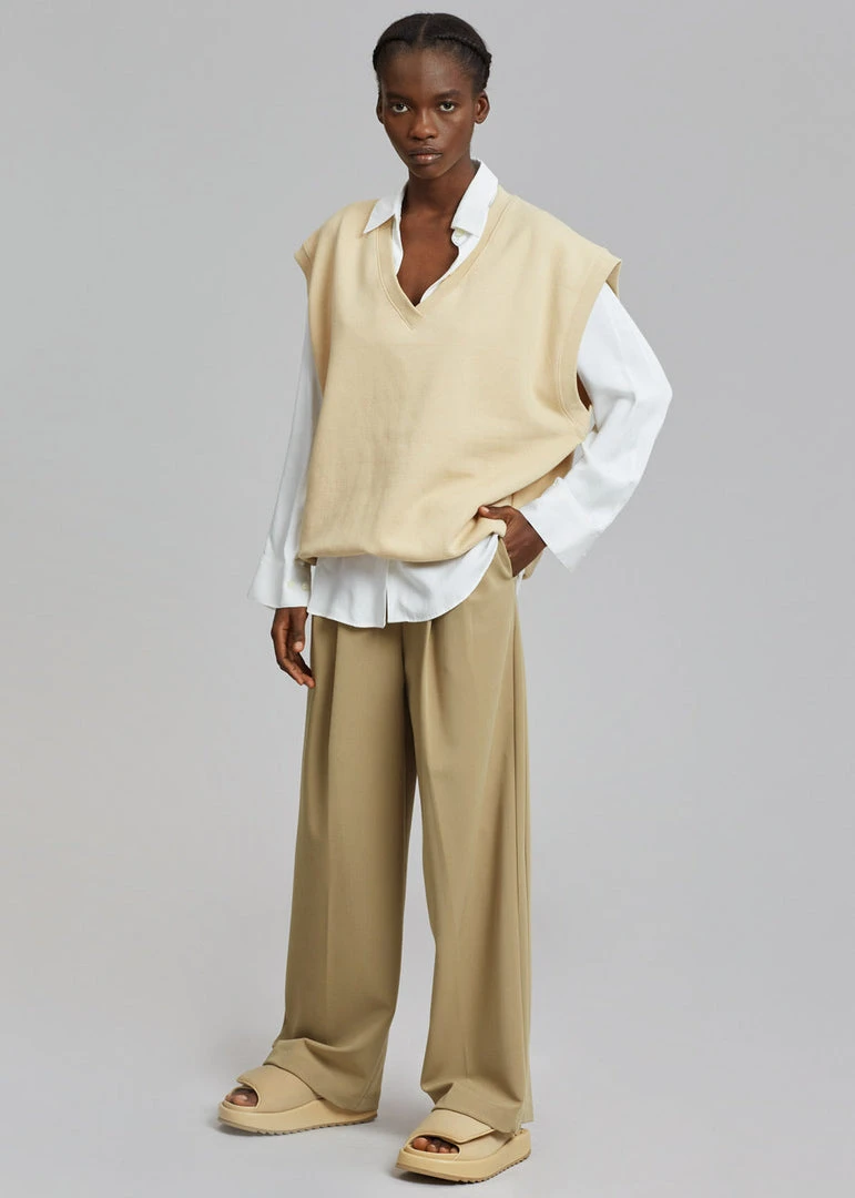 The Frankie Shop Ren Pleated Pants - Sand