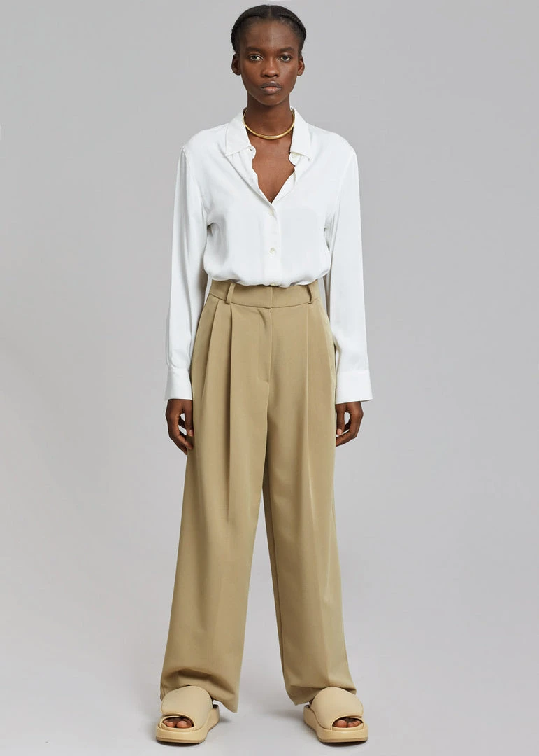 The Frankie Shop Ren Pleated Pants - Sand