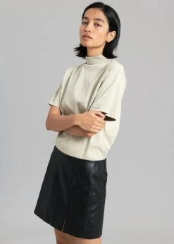 The Wave CLOTHING Ros Mock Neck Tee - Sage