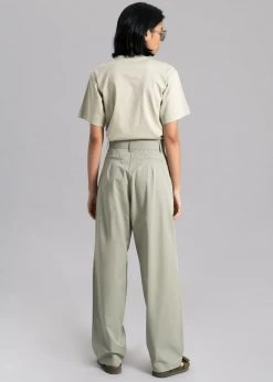 The Wave CLOTHING Ros Mock Neck Tee - Sage