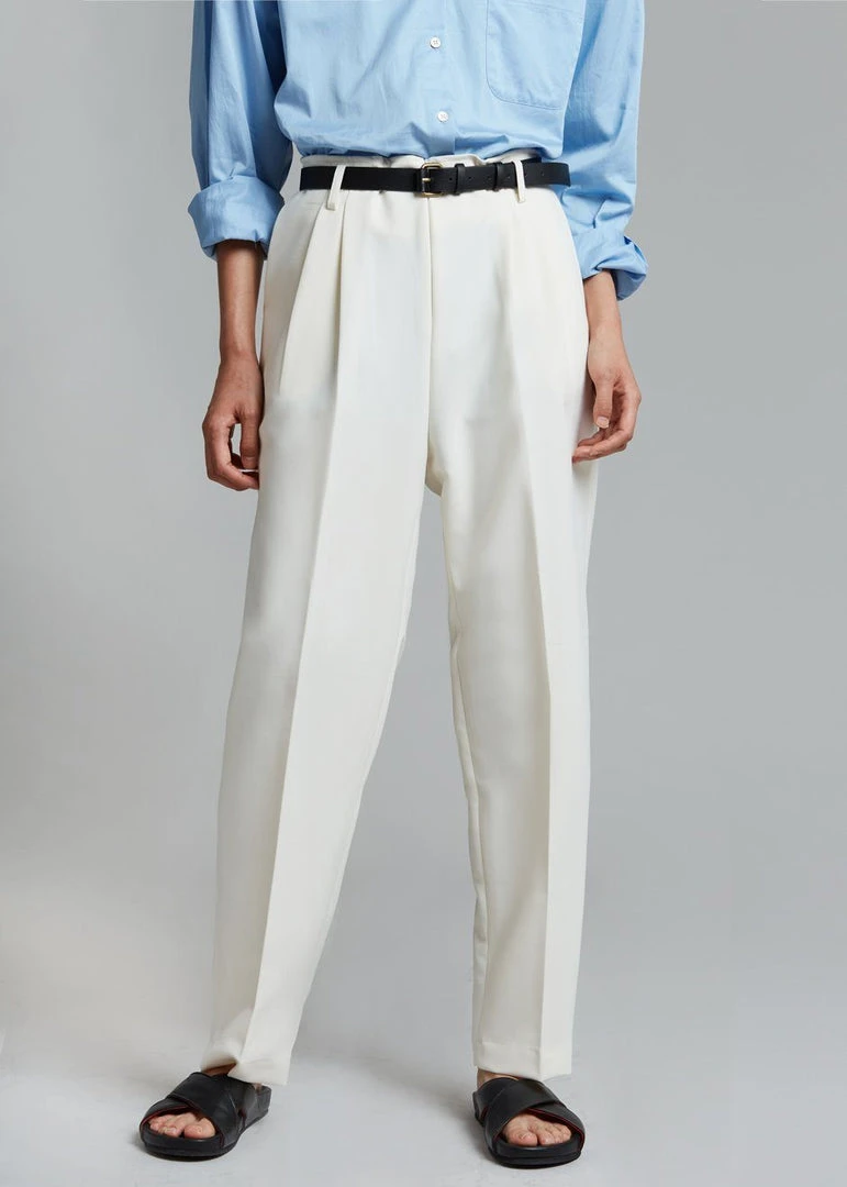 The Frankie Shop CLOTHING Svea Tapered Trousers - Vanilla