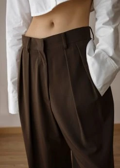 The Frankie Shop CLOTHING Tansy Pleated Trousers - Chocolate